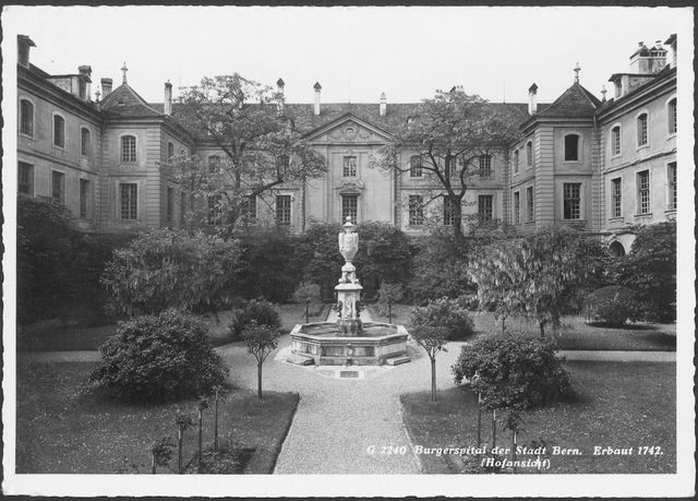 Der Innenhof: Die Aufnahme entstand zwischen 1905 und 1941.