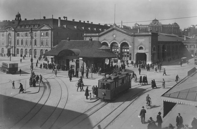 Für den Bau des neuen Bahnhofs musste der Christoffelturm weichen.